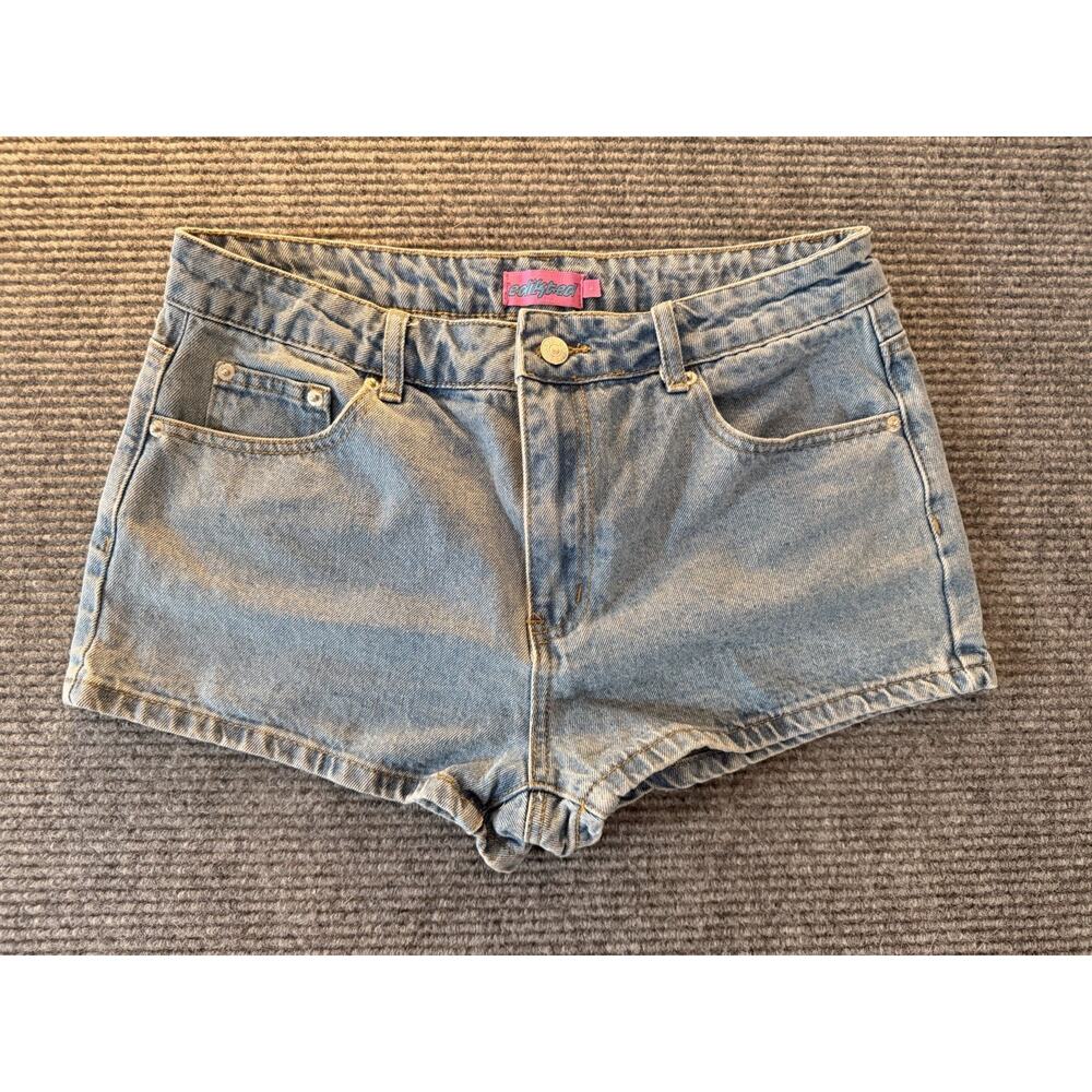 Edikted Bow Pocket Denim Shorts Women’s Blue Washed Heart Pockets Y2K - Picture 2 of 4